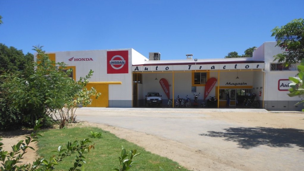 Façade principale Honda Nissan AUTO TRACTOR